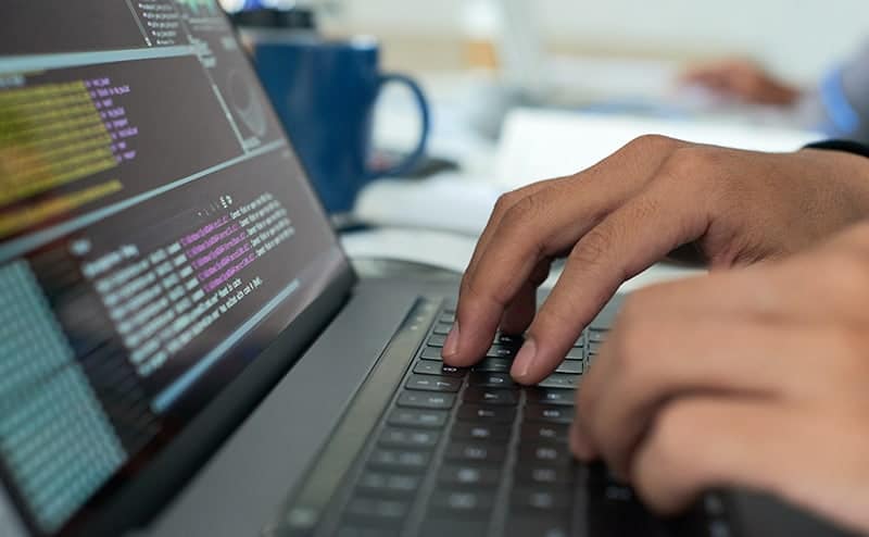 IT-doing-Network-Fixing